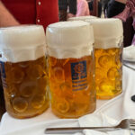 ミュンヘンオクトーバーフェスト　ビール一杯のお値段2025